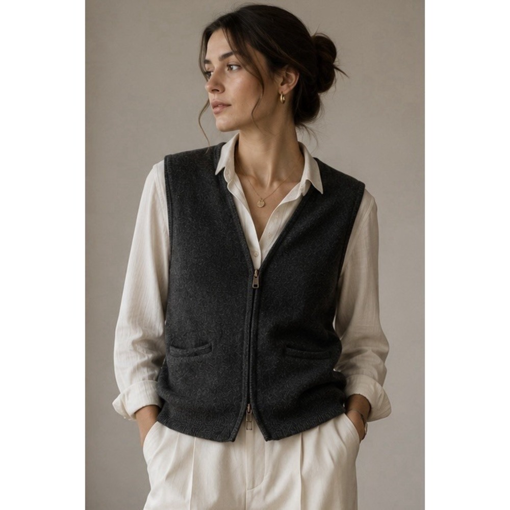 SML Design Wool Sweater Vest M Gray Zip Front Pockets 100% Wool India